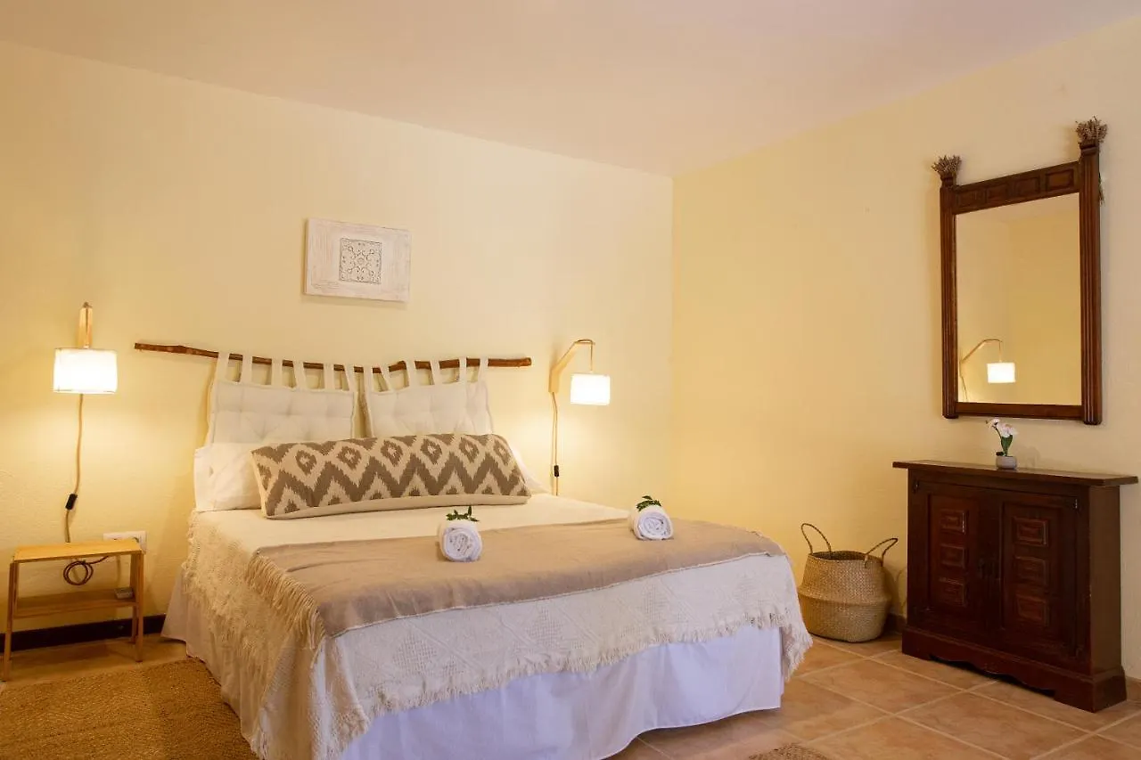 Aldeamia, Forest, Mountain View, Beach At 8 Min Vilanova de Escornalbou Spain