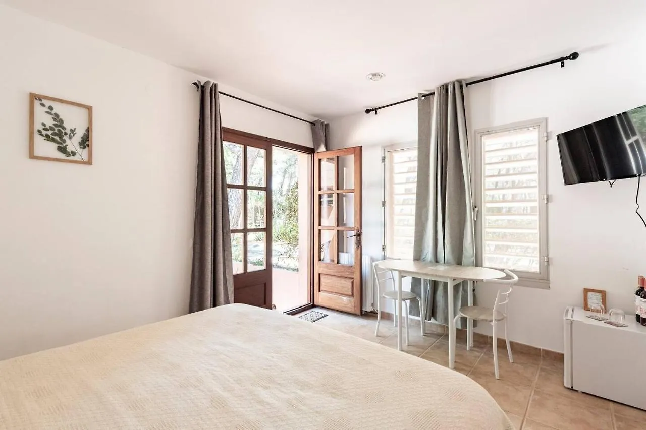 Aldeamia, Forest, Mountain View, Beach At 8 Min Vilanova de Escornalbou Bed & Breakfast