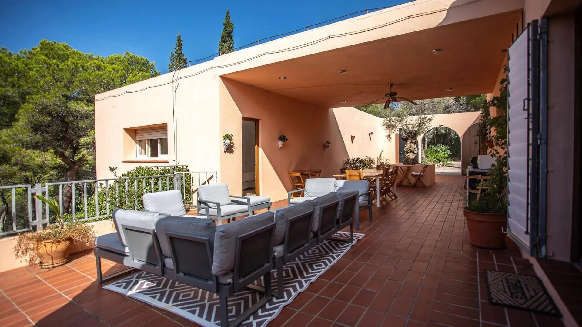 Bed & Breakfast Aldeamia, Forest, Mountain View, Beach At 8 Min Vilanova de Escornalbou Spain