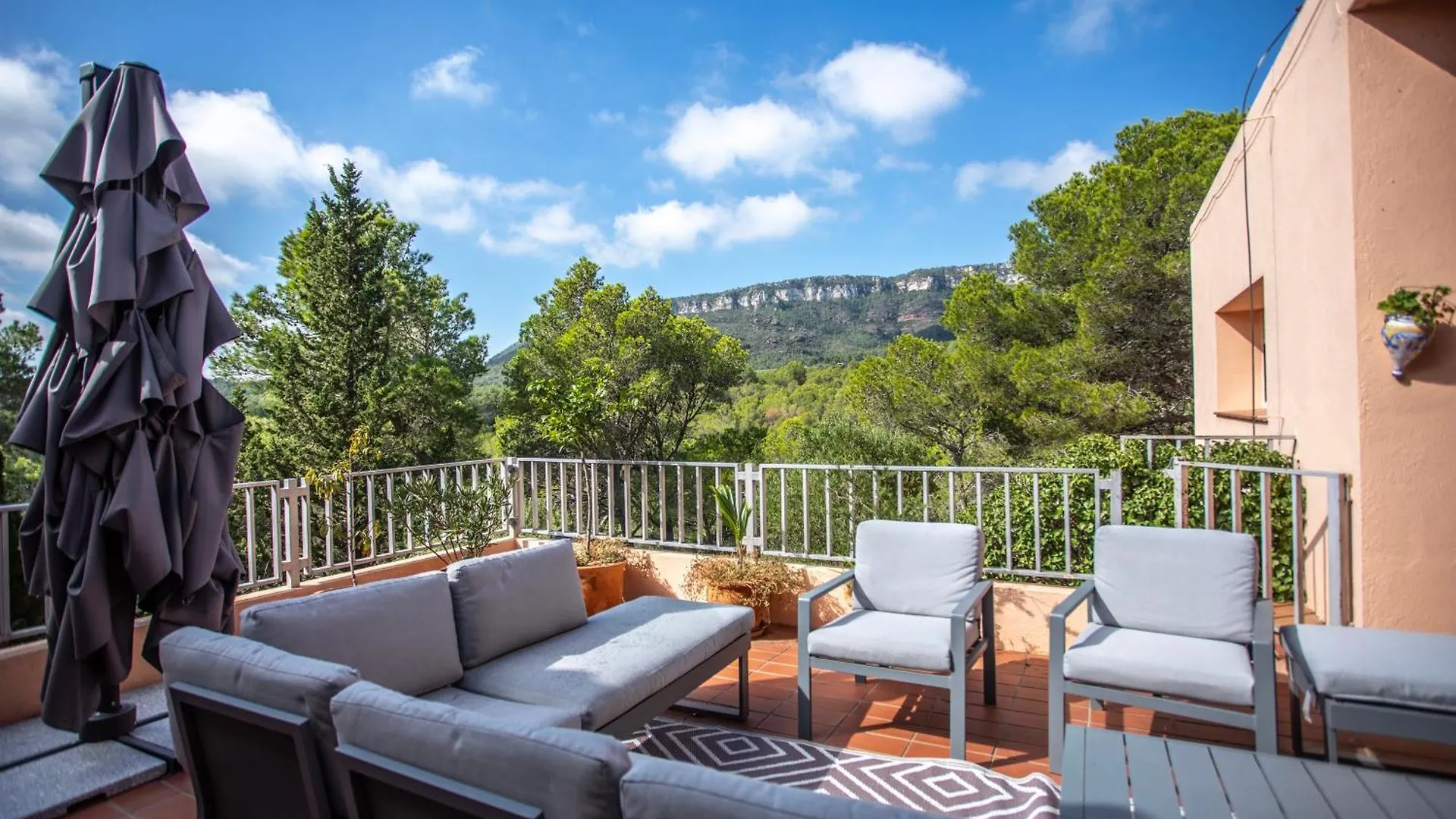 Aldeamia, Forest, Mountain View, Beach At 8 Min Vilanova de Escornalbou