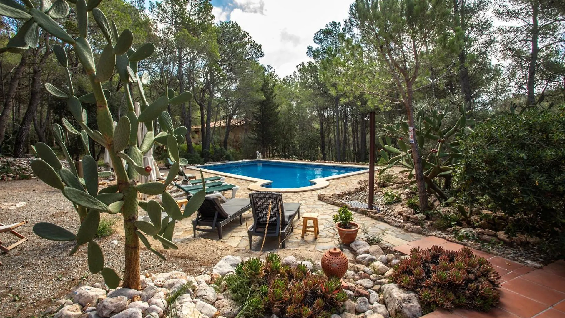 Bed & Breakfast Aldeamia, Forest, Mountain View, Beach At 8 Min Vilanova de Escornalbou