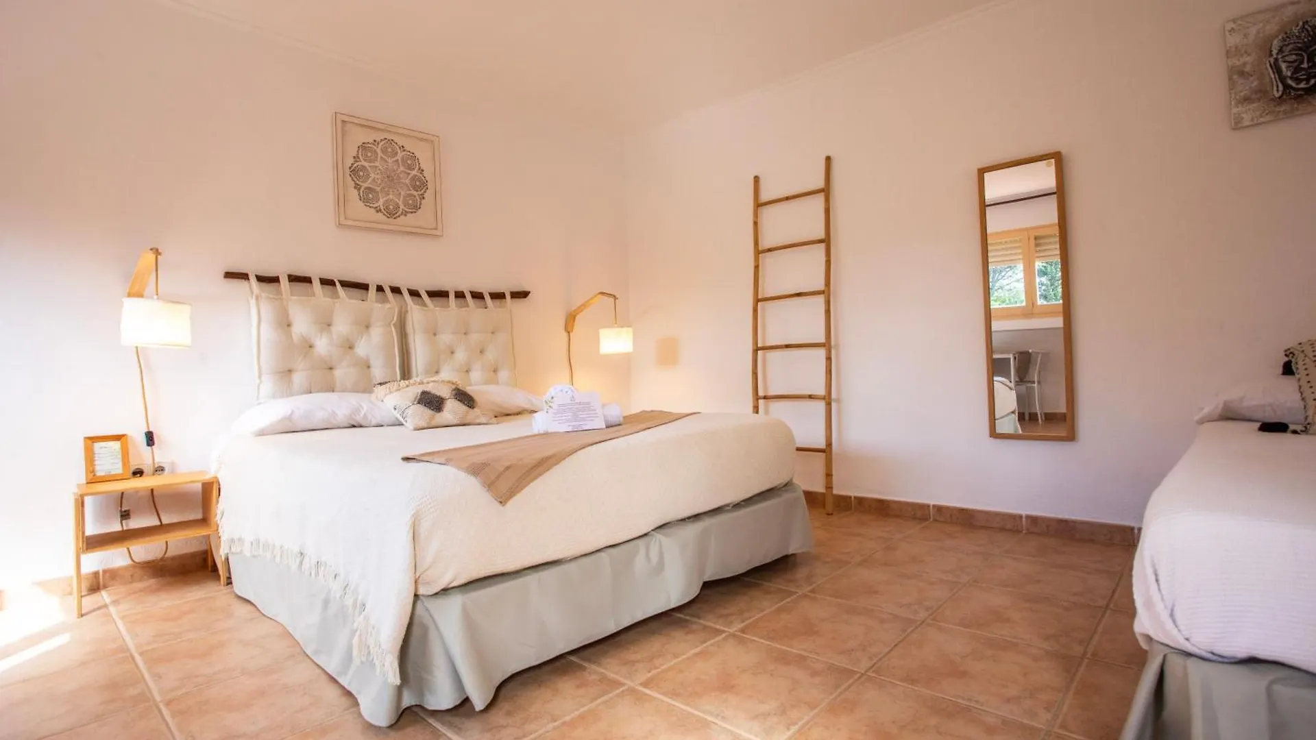 Bed & Breakfast Aldeamia, Forest, Mountain View, Beach At 8 Min Vilanova de Escornalbou