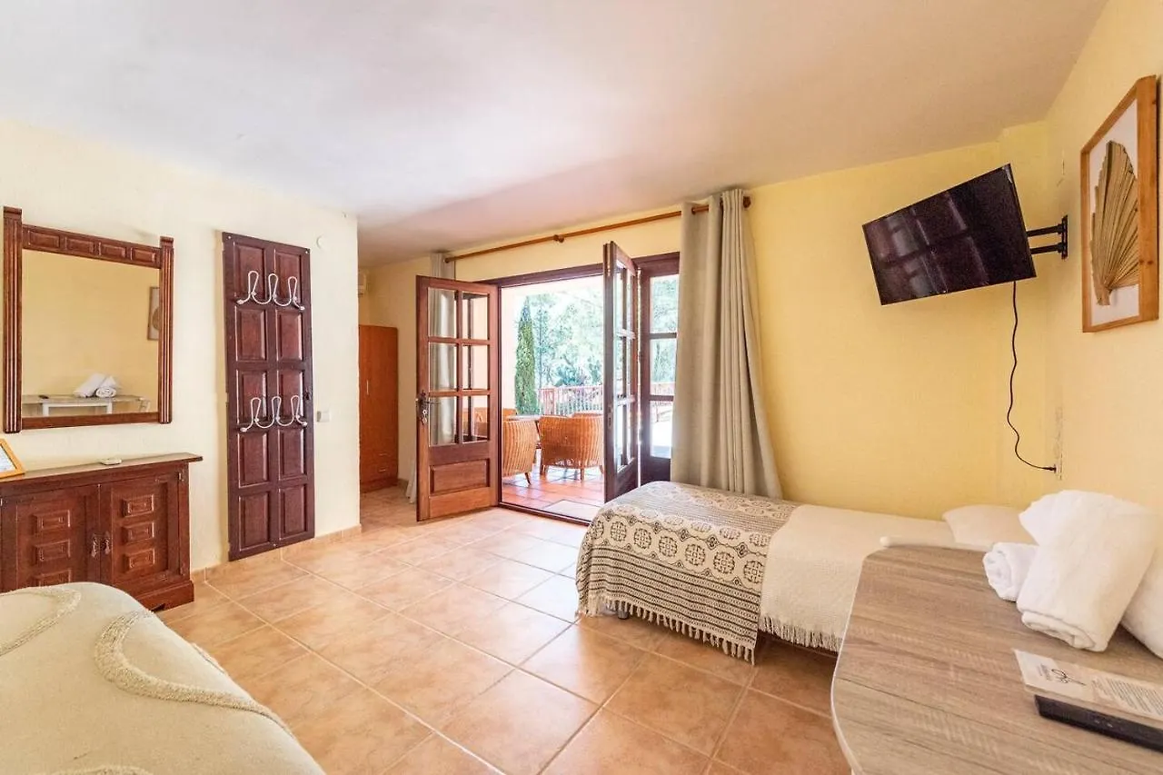 Bed & Breakfast Aldeamia, Forest, Mountain View, Beach At 8 Min Vilanova de Escornalbou